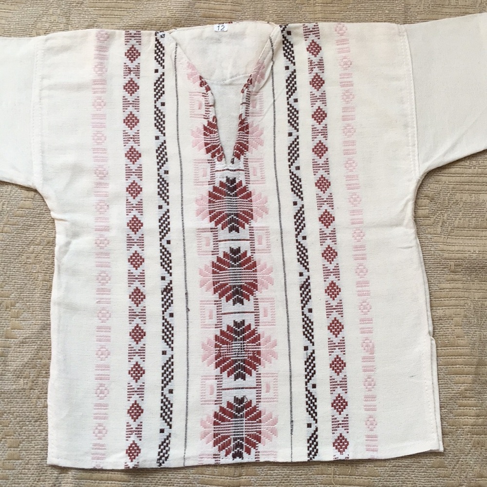 Mexican embroidered boy shirt size 7-8 Years old